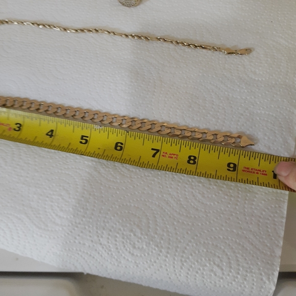 Gold jewelry bundle of (4) unisex - Picture 8 of 16